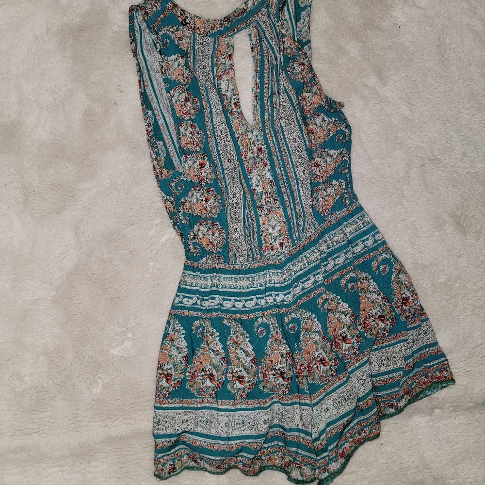 Cute dressy romper. Only wore once!